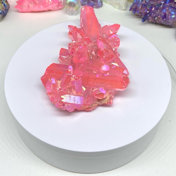 Vibrant Pink Crystal Cluster Accent Piece - Picture 5 of 9